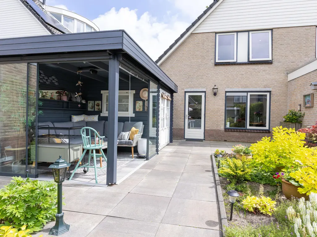 Florijn 131, HOORN