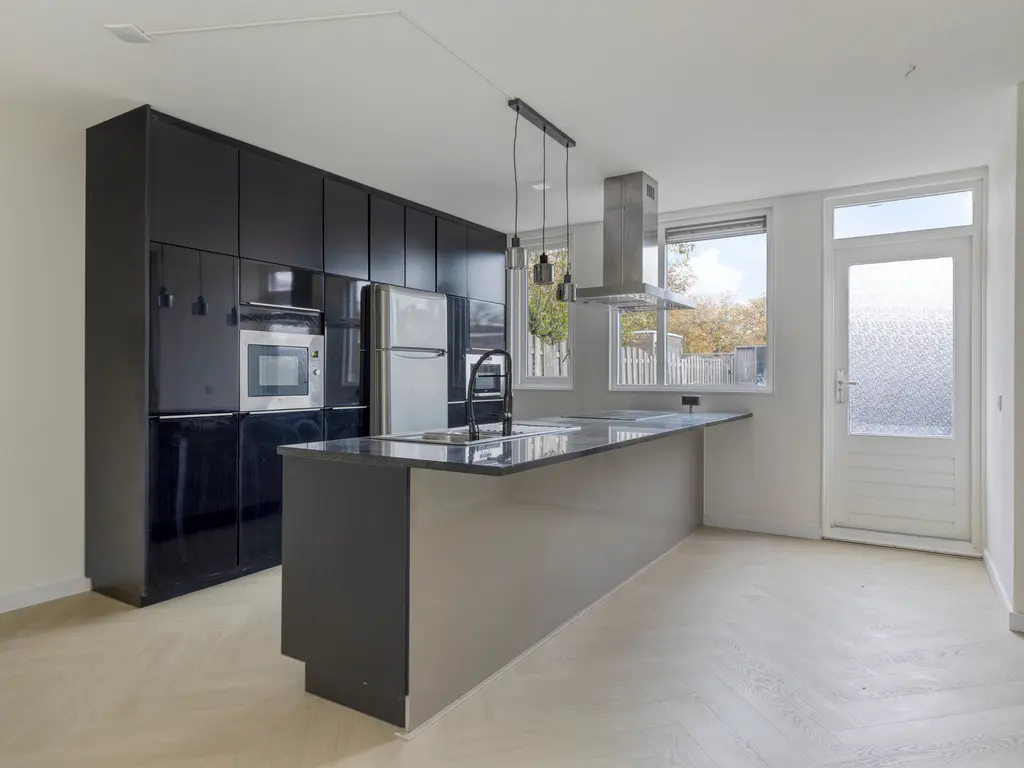 Koolmees 36, HOORN