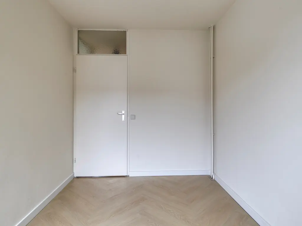 Koolmees 36, HOORN