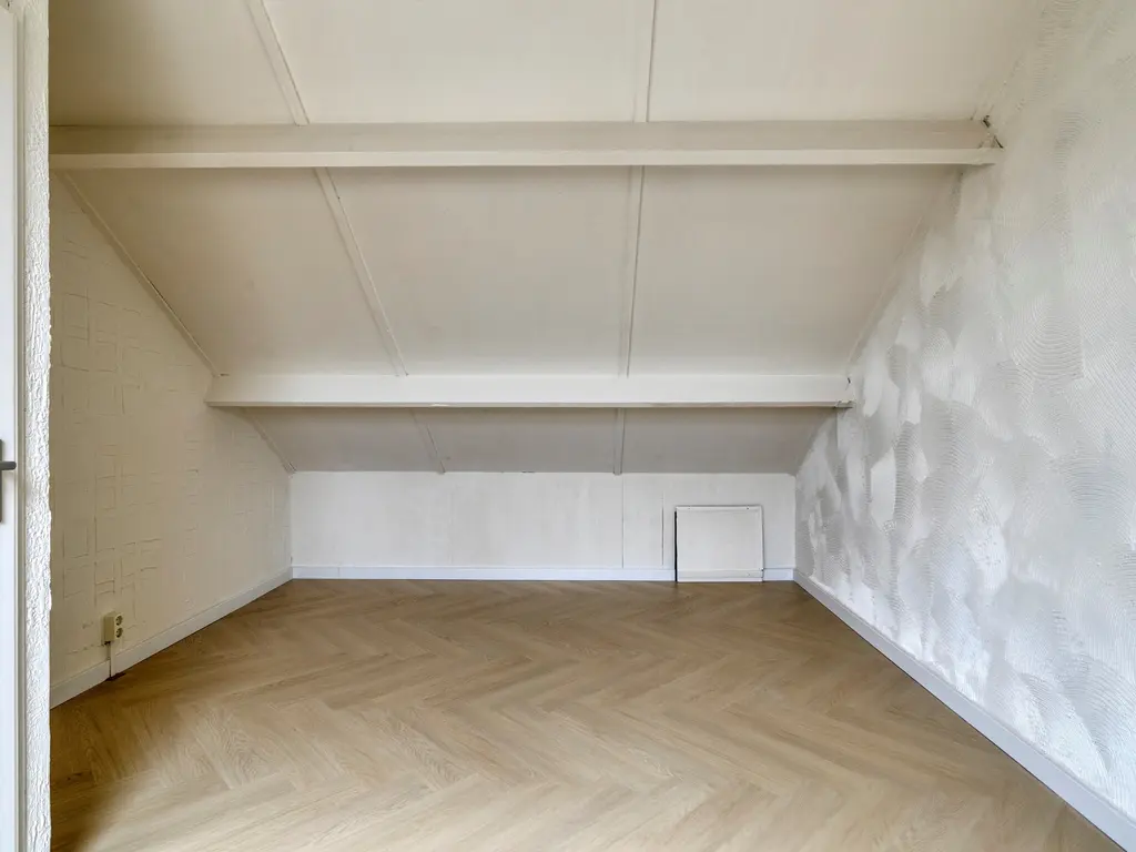 Koolmees 36, HOORN