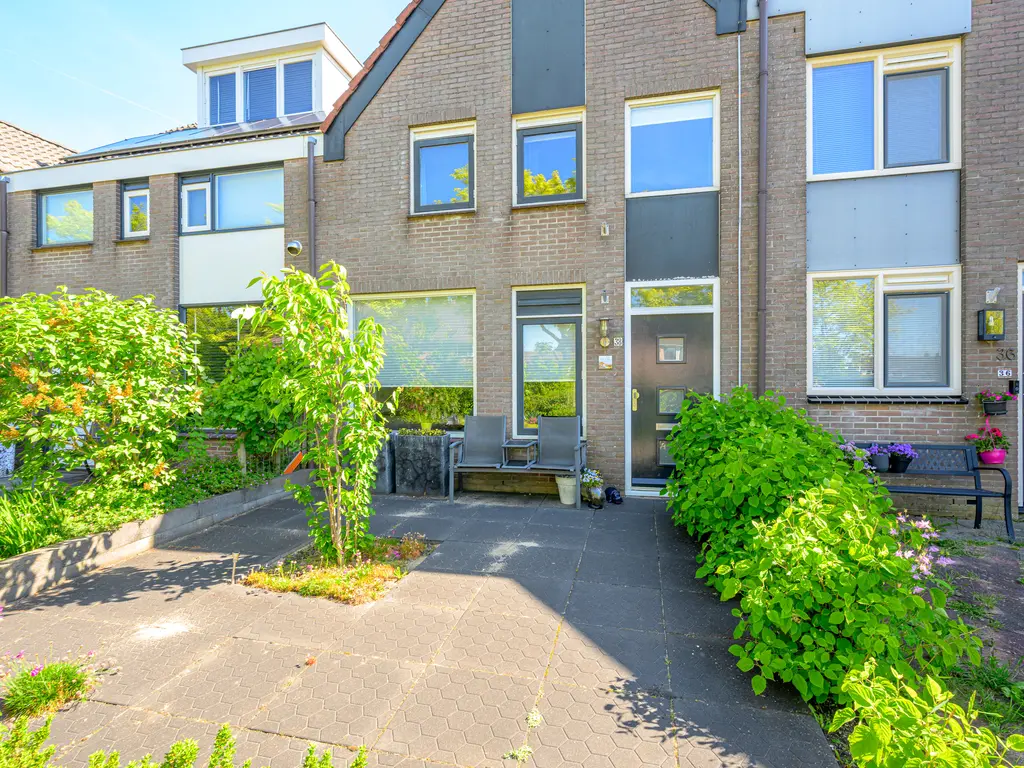Stellingmolen 38, HEERHUGOWAARD