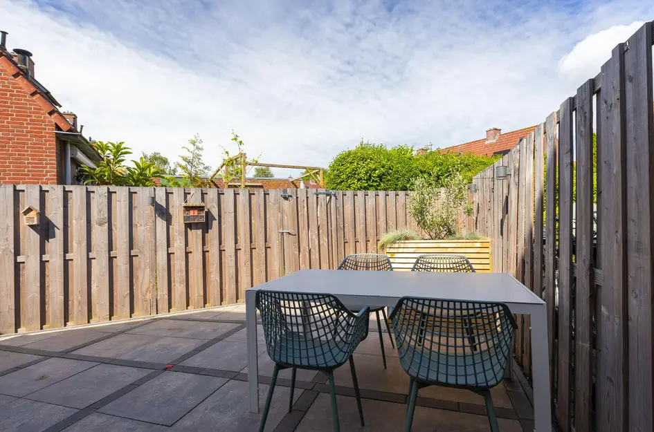 Patio 118