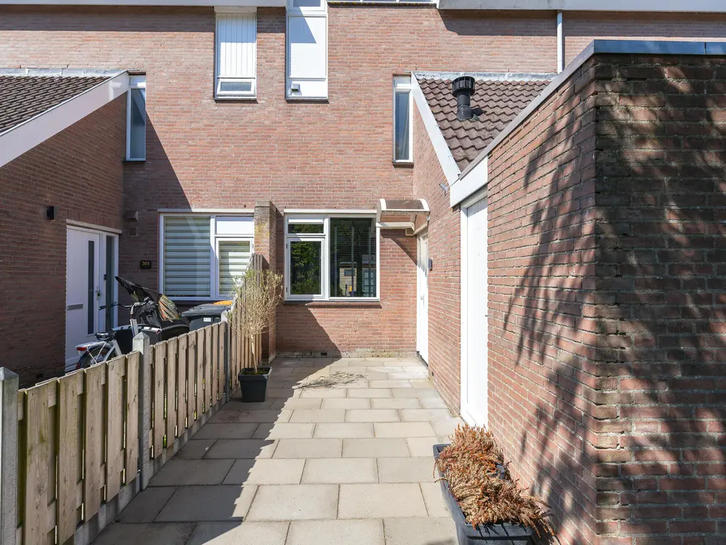 Langetuin 204, ZWAAG
