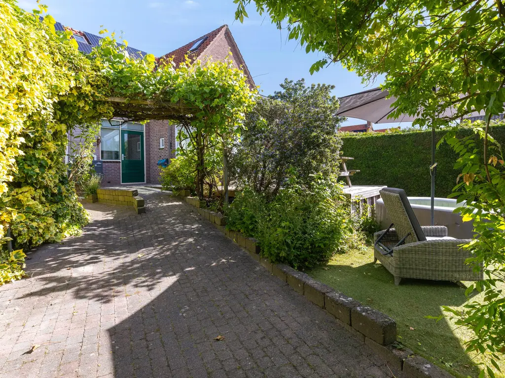 Hoofdstraat 66, BOVENKARSPEL