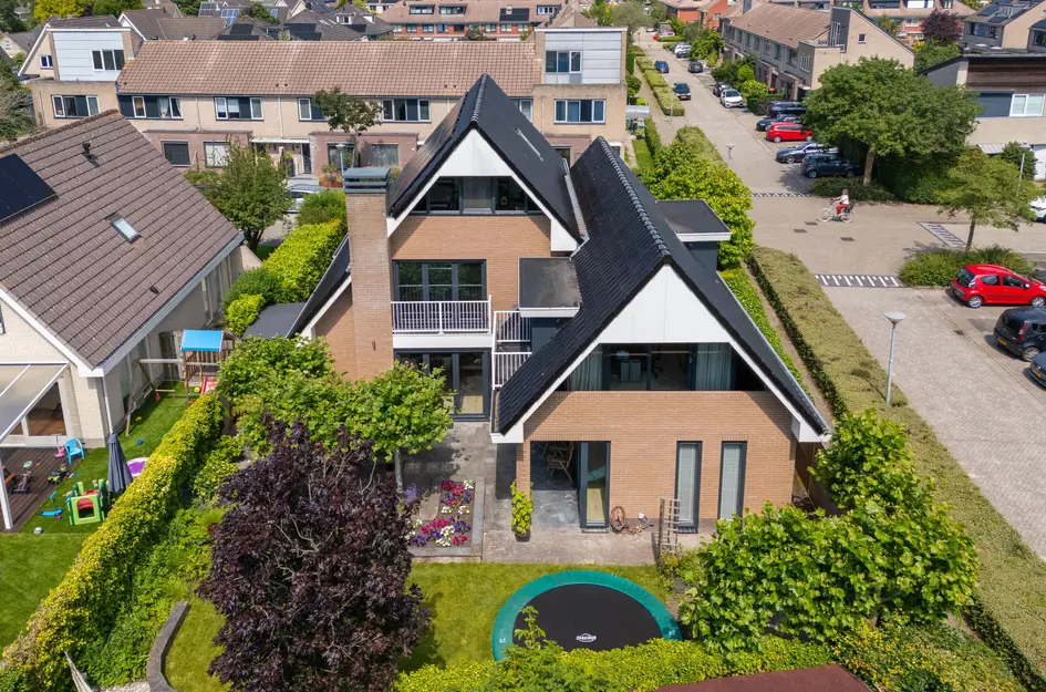 Bertus Aafjeshof 142