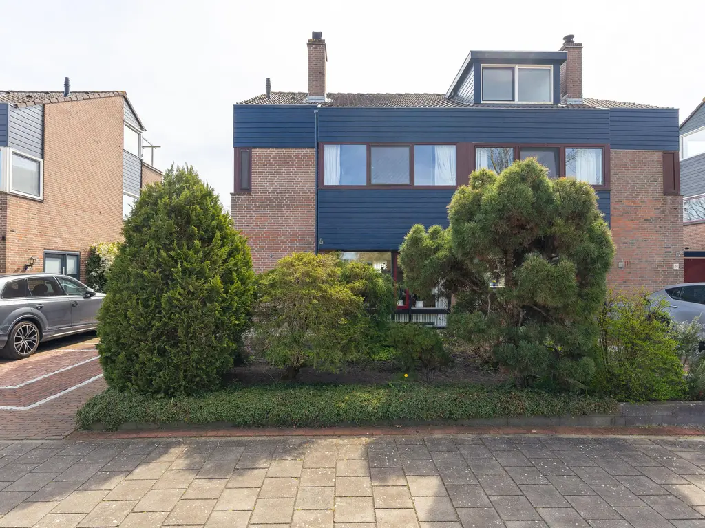 Koperslager 56, Hoorn
