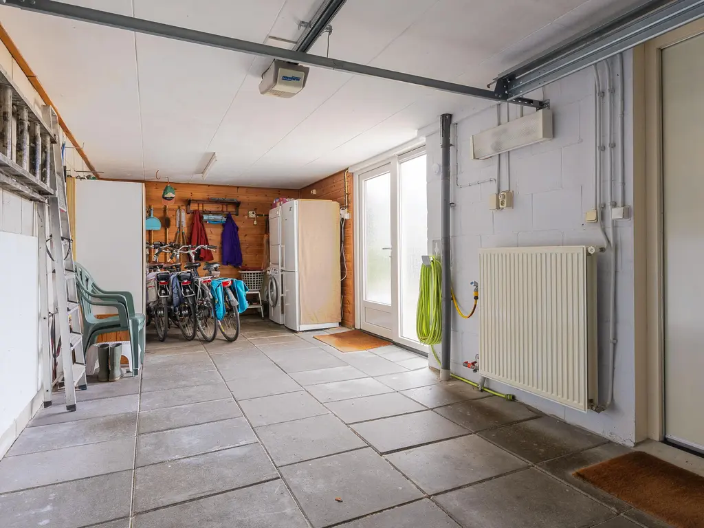Koperslager 56, Hoorn