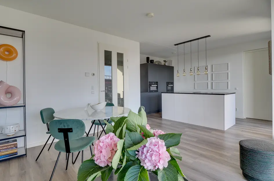 San Marinostraat 191