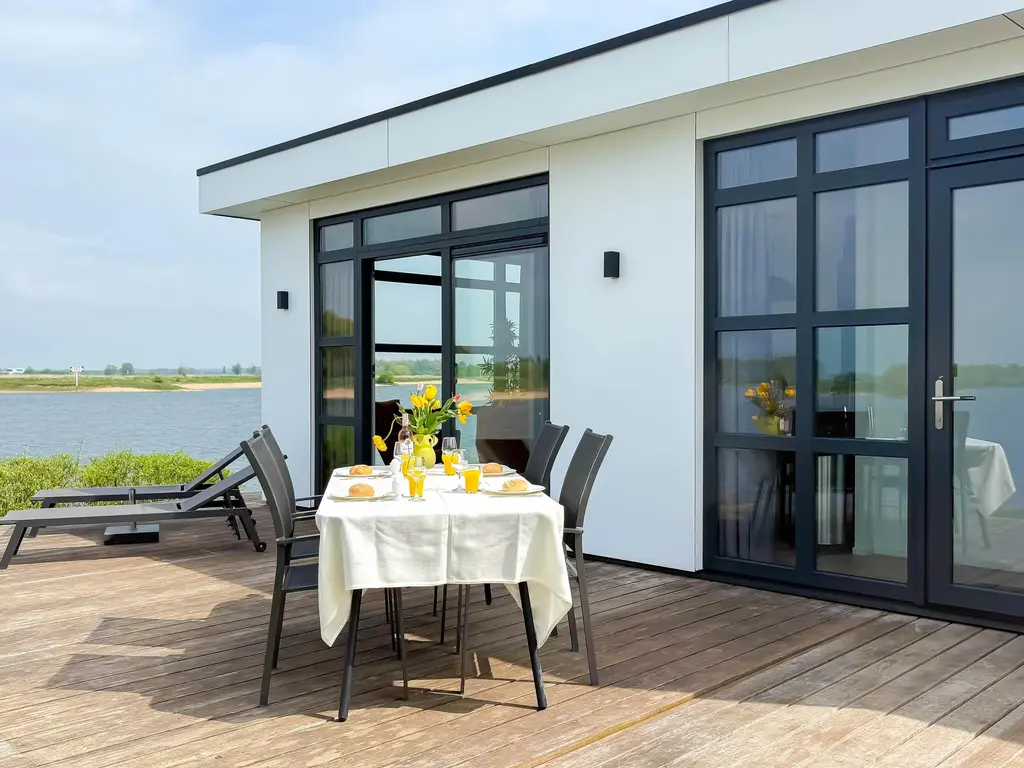 Rijnbandijk 36 84, MAURIK