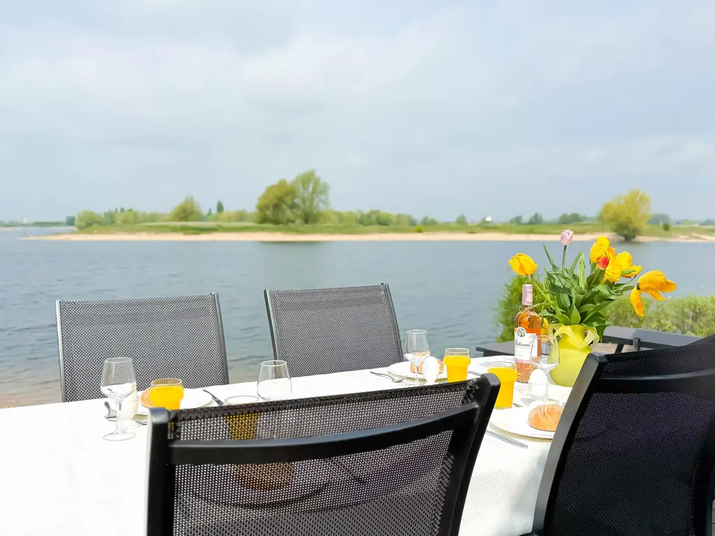 Rijnbandijk 36 84, MAURIK