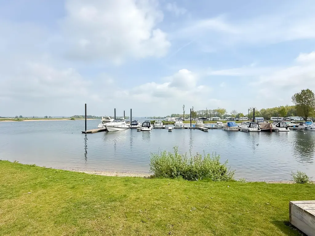 Rijnbandijk 36 84, MAURIK