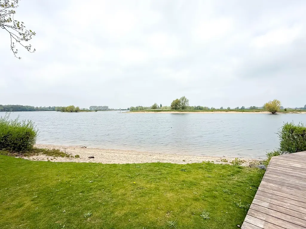 Rijnbandijk 36 84, MAURIK