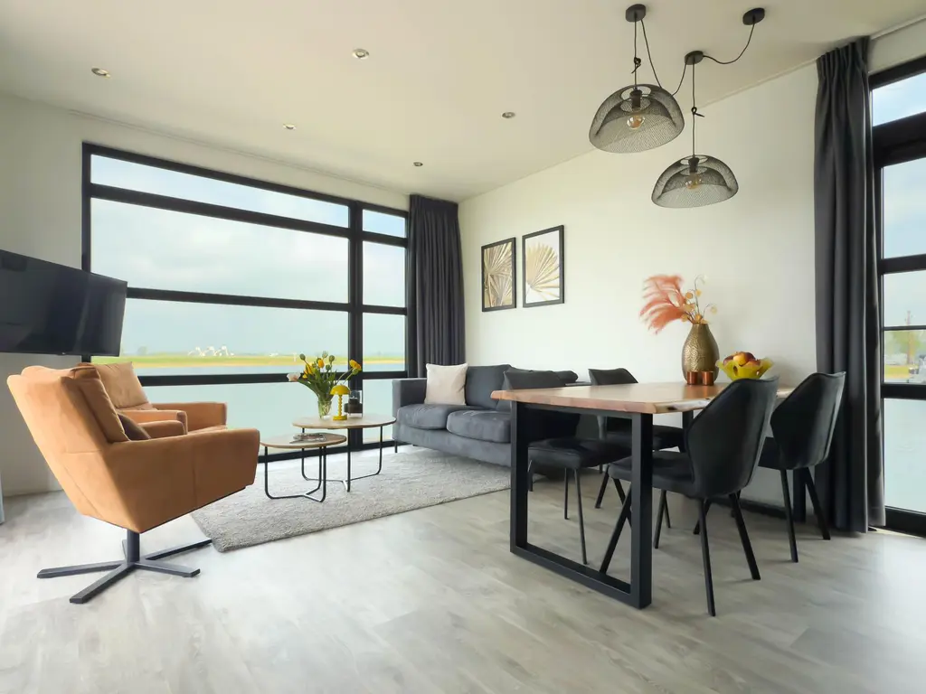 Rijnbandijk 36 84, MAURIK