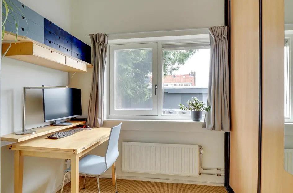 Merwedestraat 12