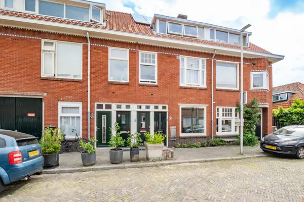 Merwedestraat 12