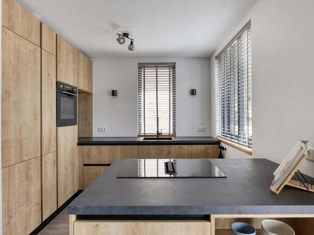 Slingebeek 5, KAATSHEUVEL