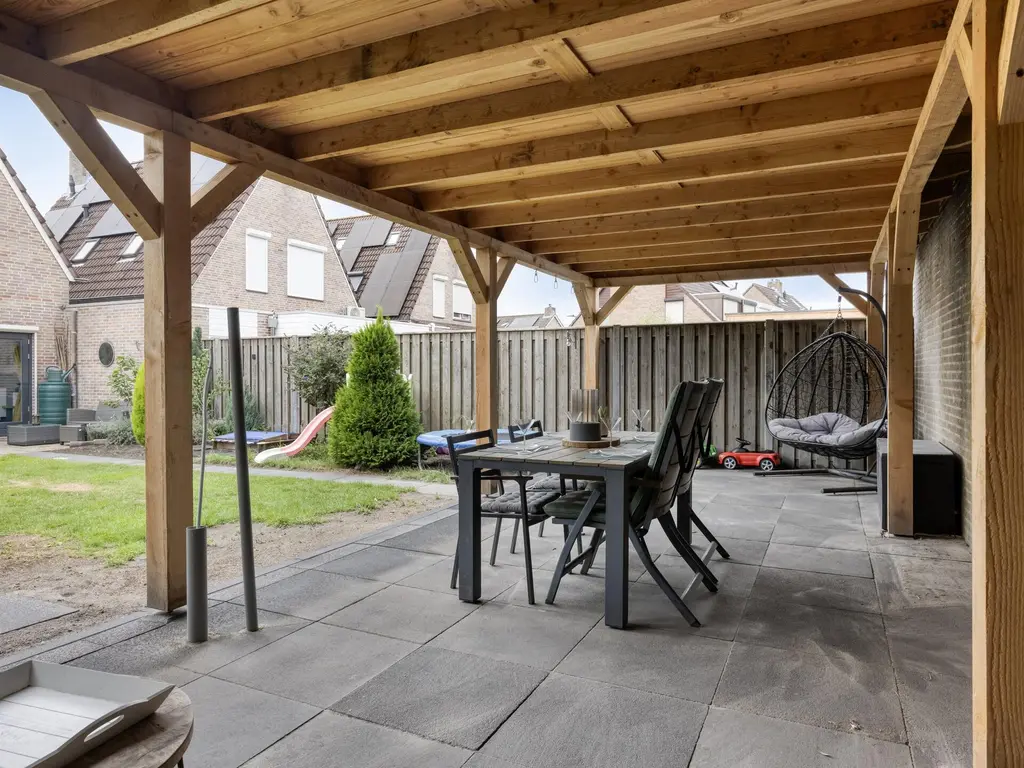 Slingebeek 5, KAATSHEUVEL