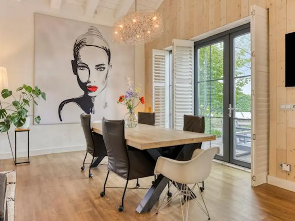 De Stille Wille 316, OOST WEST EN MIDDELBEERS