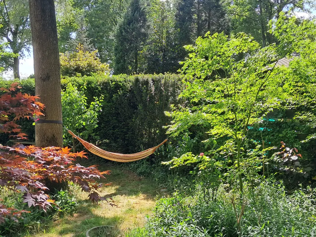 De Stille Wille 162, OOST WEST EN MIDDELBEERS