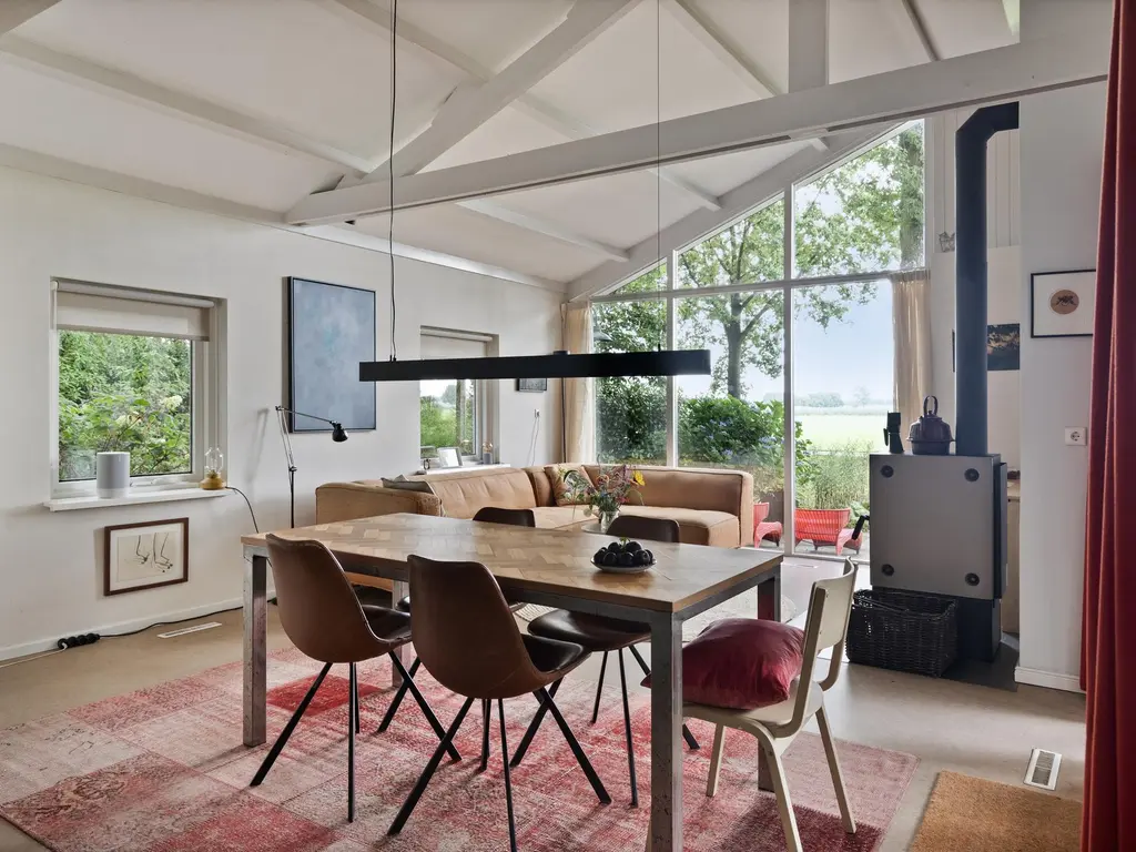 De Stille Wille 162, OOST WEST EN MIDDELBEERS