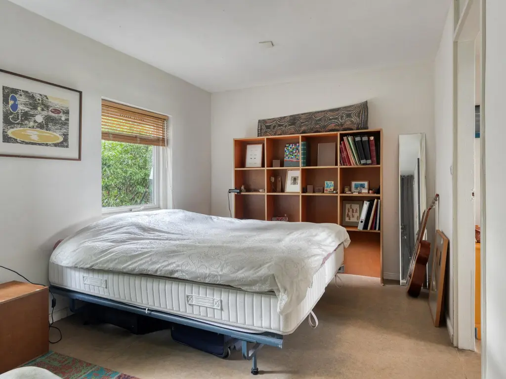 De Stille Wille 162, OOST WEST EN MIDDELBEERS