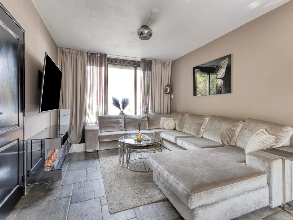 Wijnruitweg 98, TILBURG