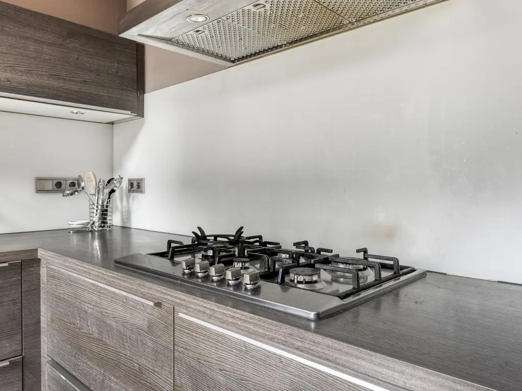 Wijnruitweg 98, TILBURG