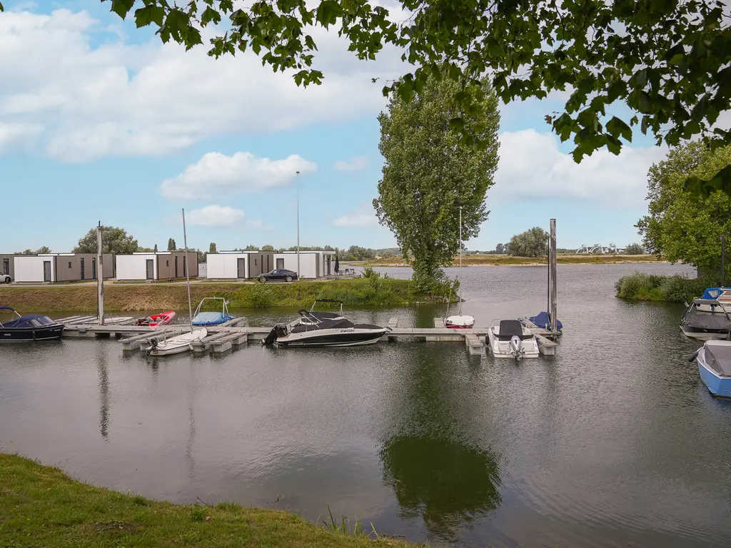 Rijnbandijk 36 48, MAURIK