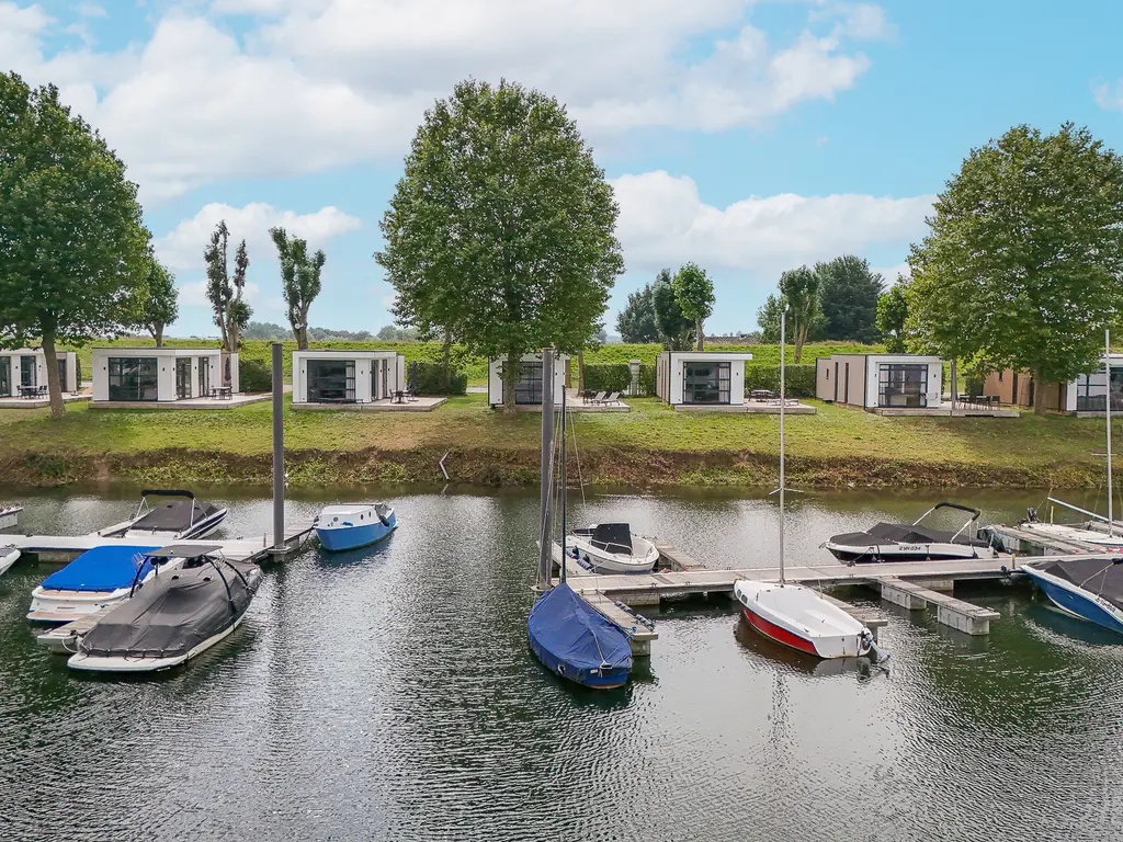 Rijnbandijk 36 48, MAURIK