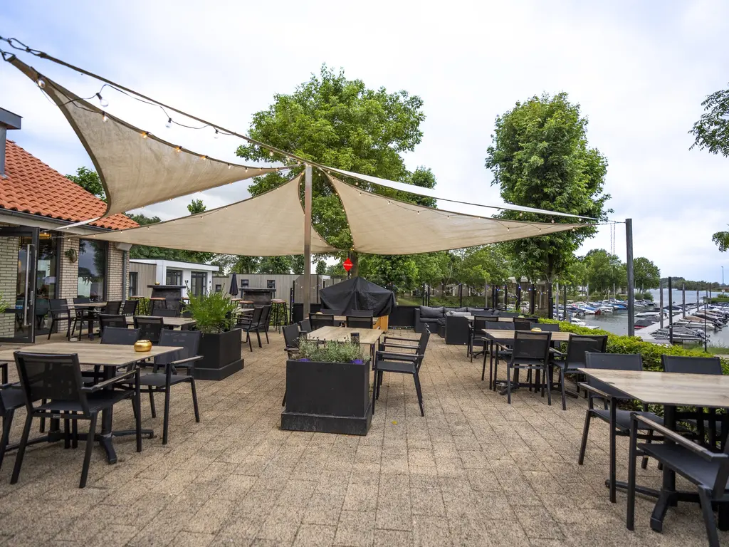 Rijnbandijk 36 48, MAURIK