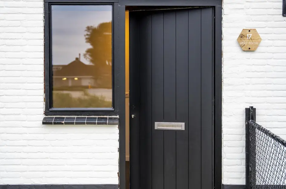 Burgemeester van Suchtelenstraat 17