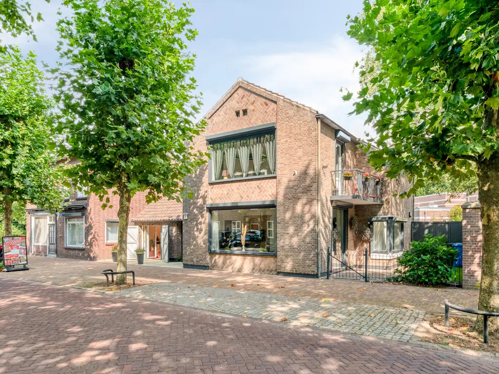 Bisschop de Vetplein 12, GILZE