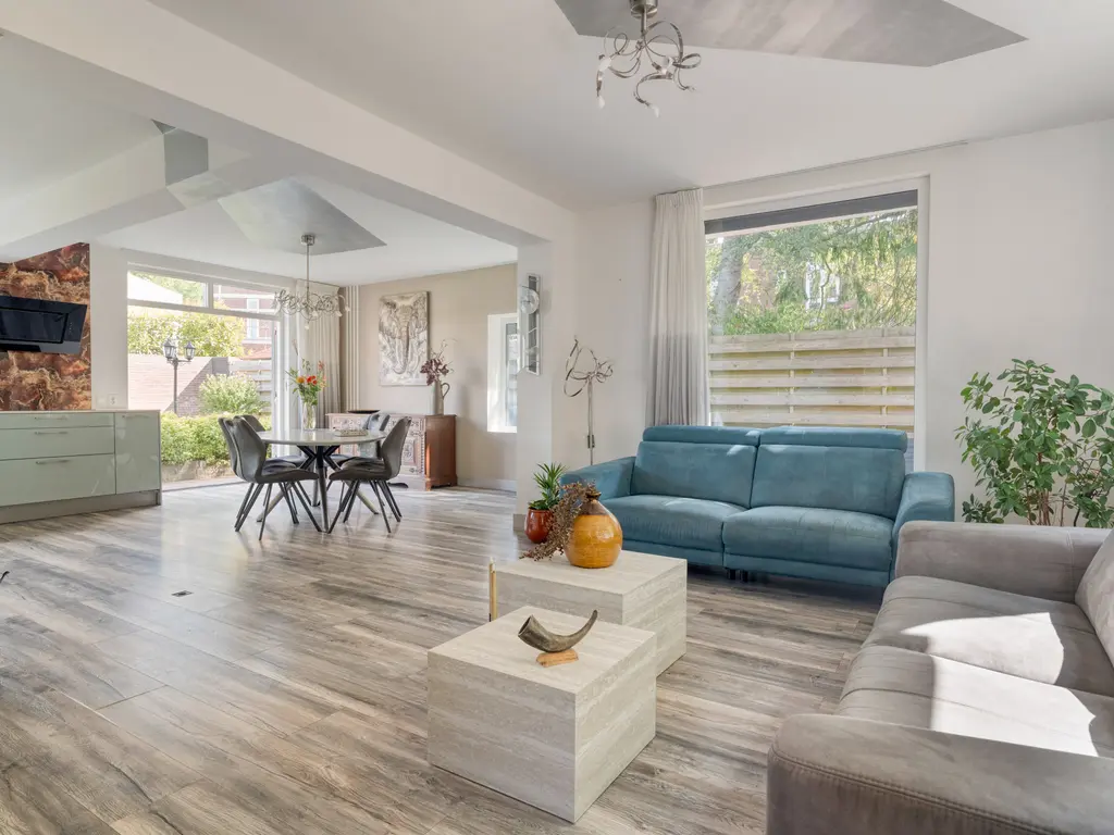 Bisschop de Vetplein 12, GILZE