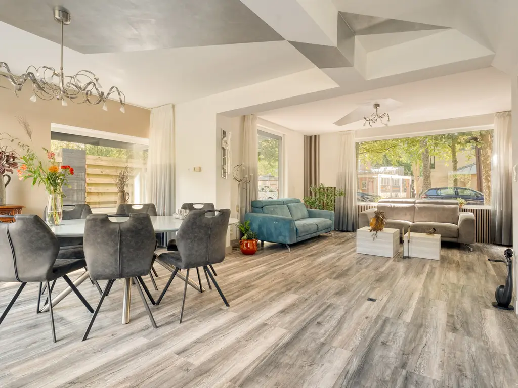 Bisschop de Vetplein 12, GILZE