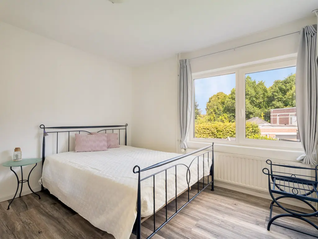 Bisschop de Vetplein 12, GILZE