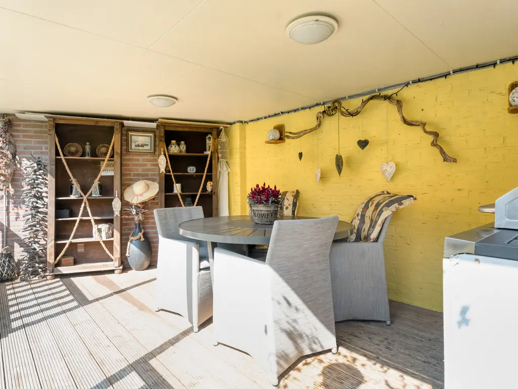 Bisschop de Vetplein 12, GILZE