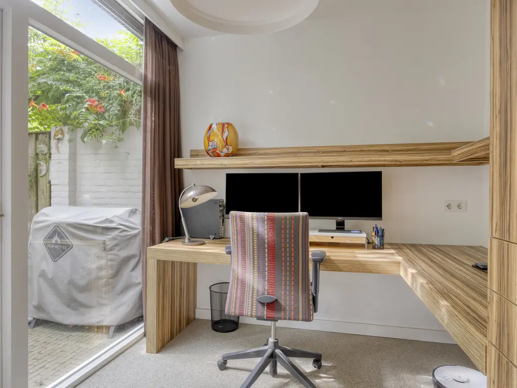 Veltackerstraat 8, DIESSEN