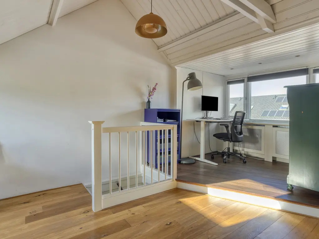 Burgemeester Smeelelaan 12, WAALWIJK