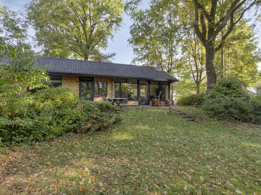 De Stille Wille 116, OOST WEST EN MIDDELBEERS