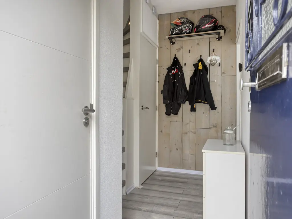 Hazelaarstraat 16, WAALWIJK