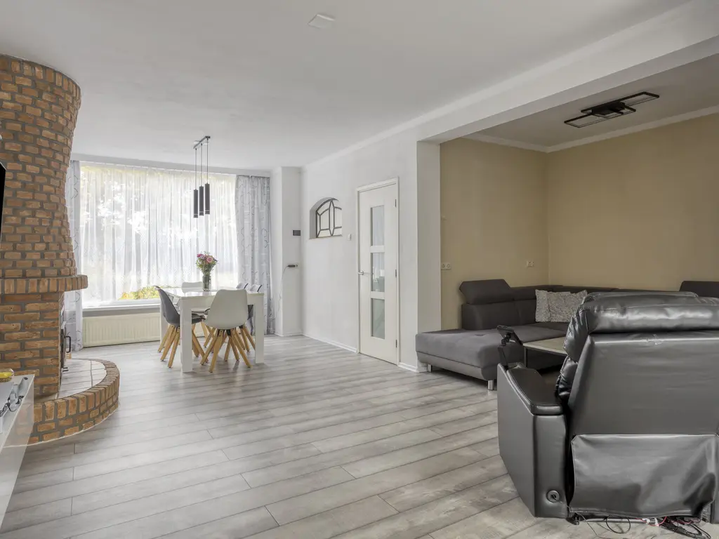 Hazelaarstraat 16, WAALWIJK