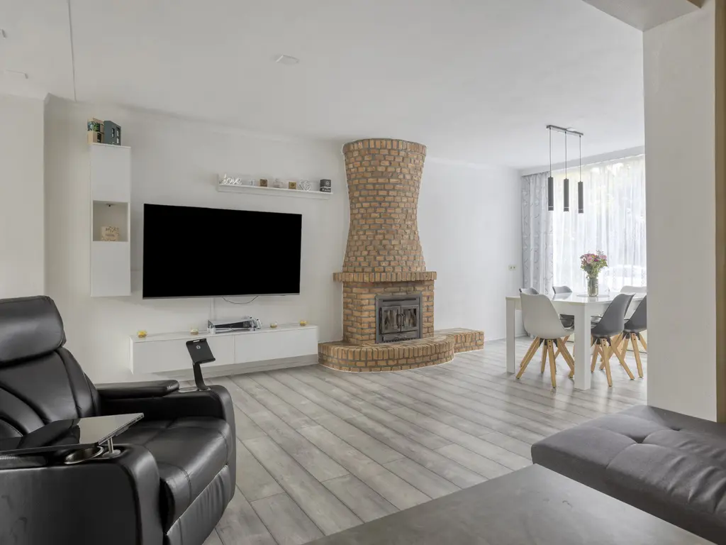 Hazelaarstraat 16, WAALWIJK