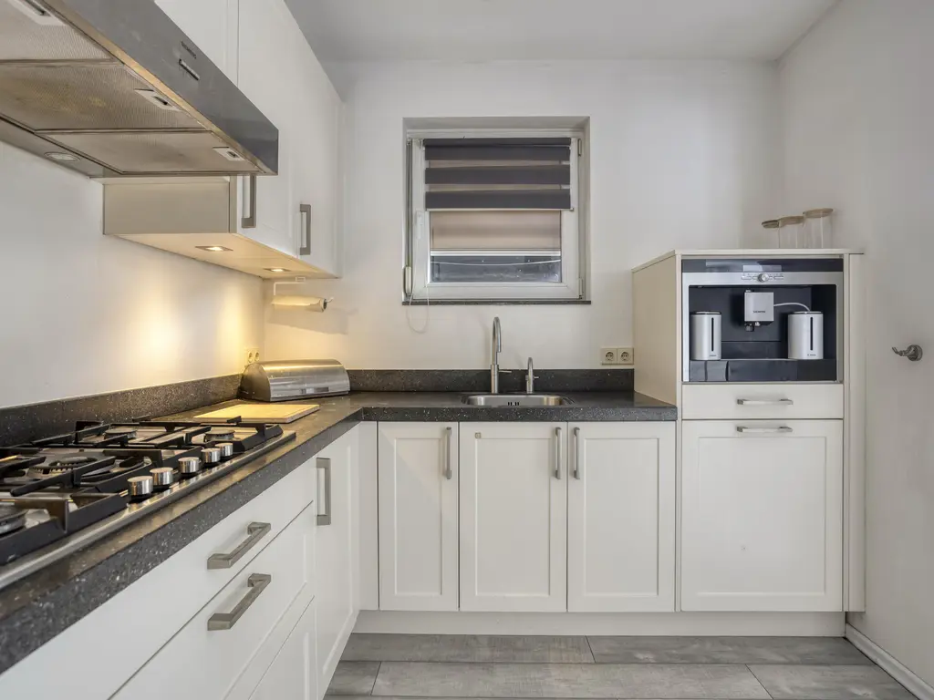 Hazelaarstraat 16, WAALWIJK