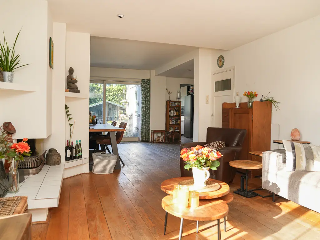 Juliana van Stolberglaan 26, NAARDEN