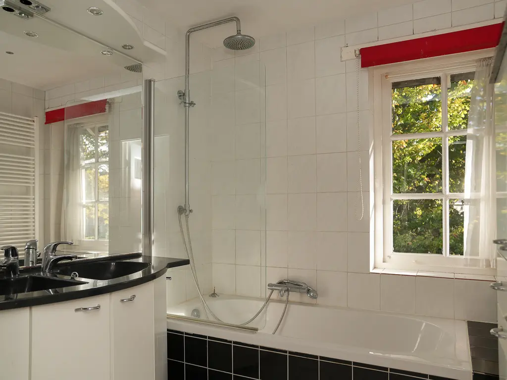 Juliana van Stolberglaan 26, NAARDEN