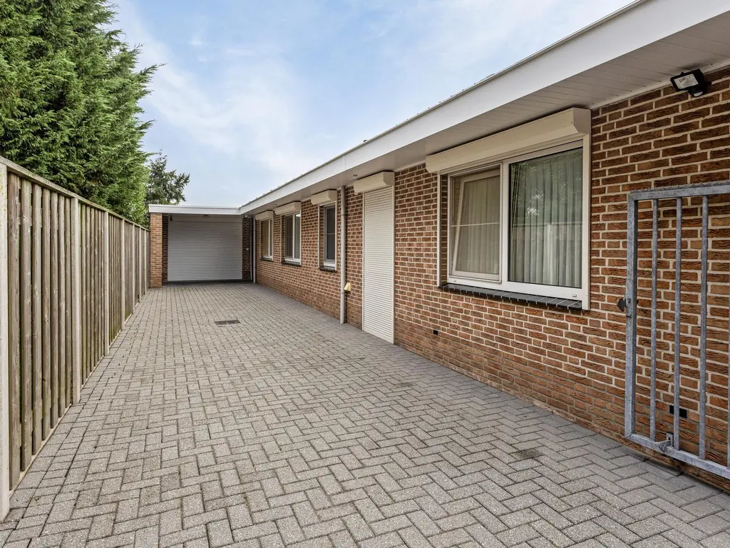 Margrietstraat 44, ST. WILLEBRORD