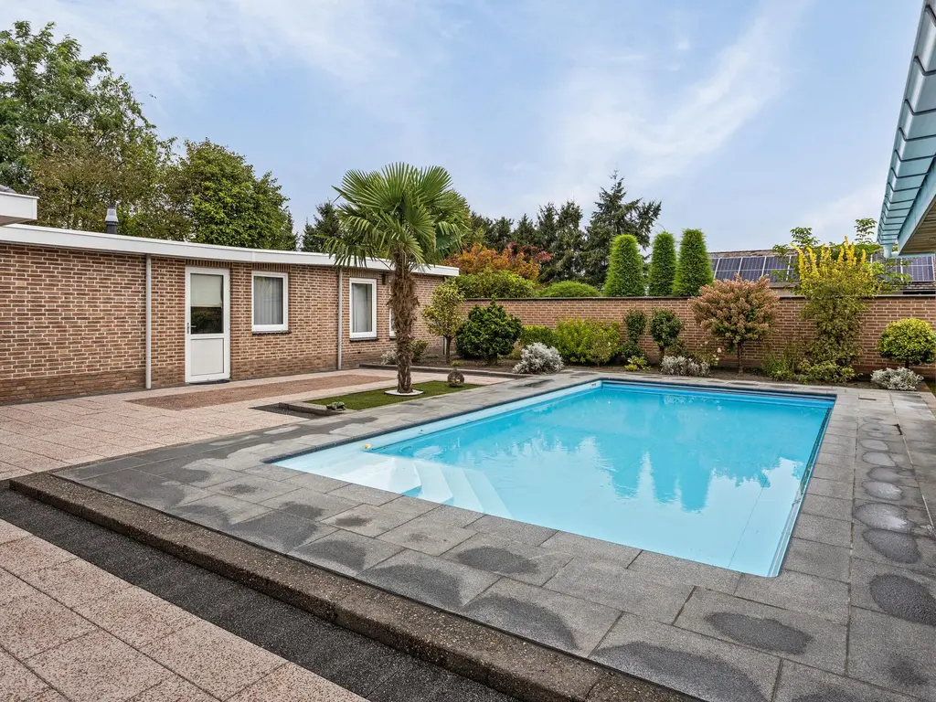 Margrietstraat 44, ST. WILLEBRORD