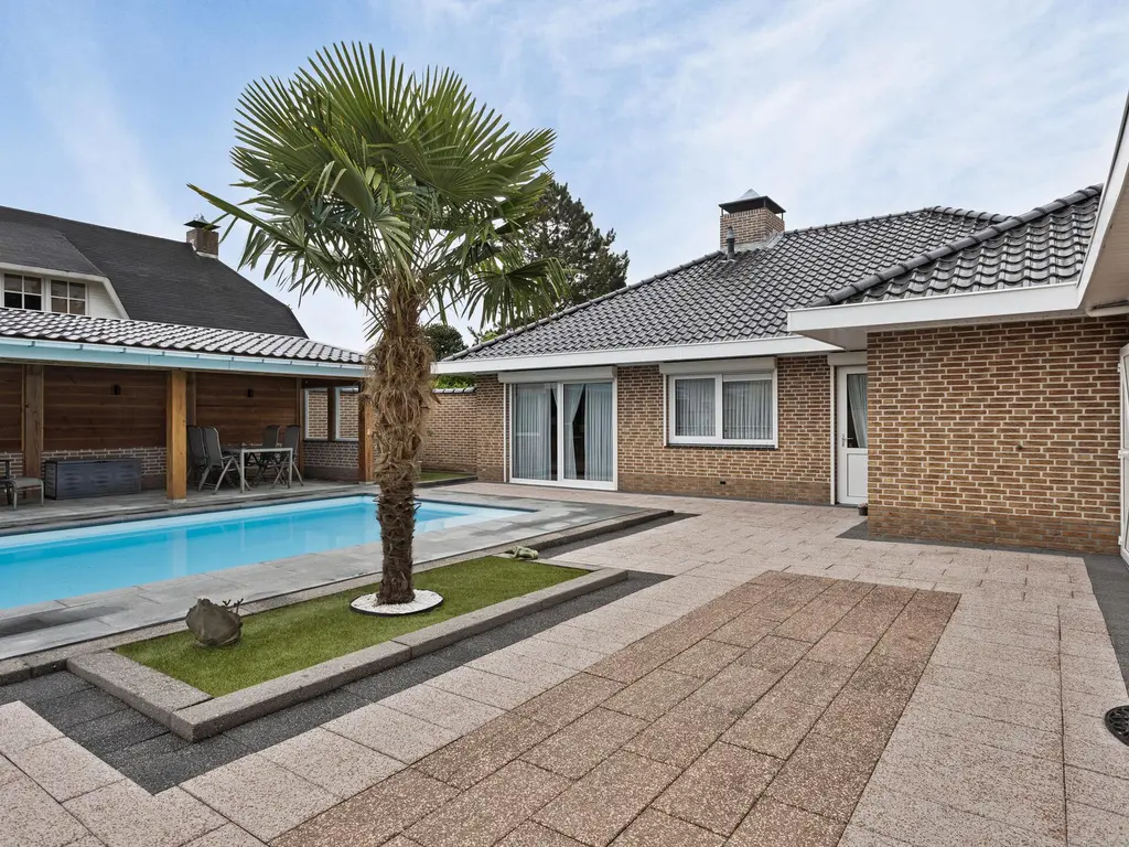 Margrietstraat 44, ST. WILLEBRORD