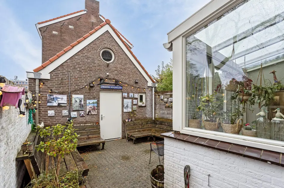 Frederik Hendriklaan 100