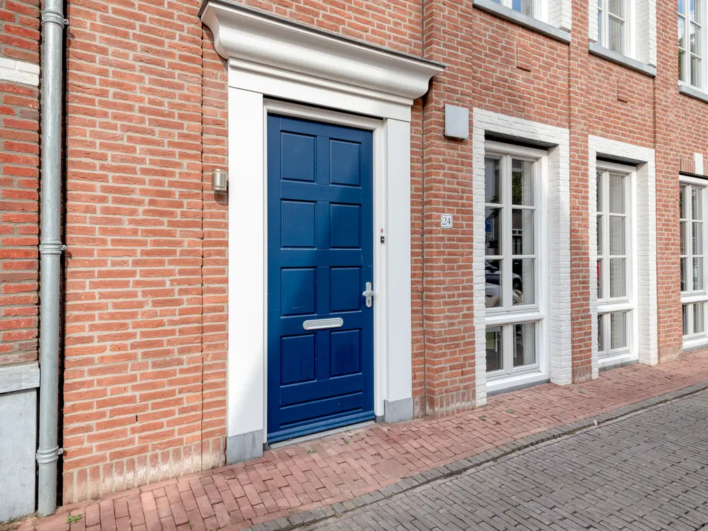 Koolstraat 24, HELMOND